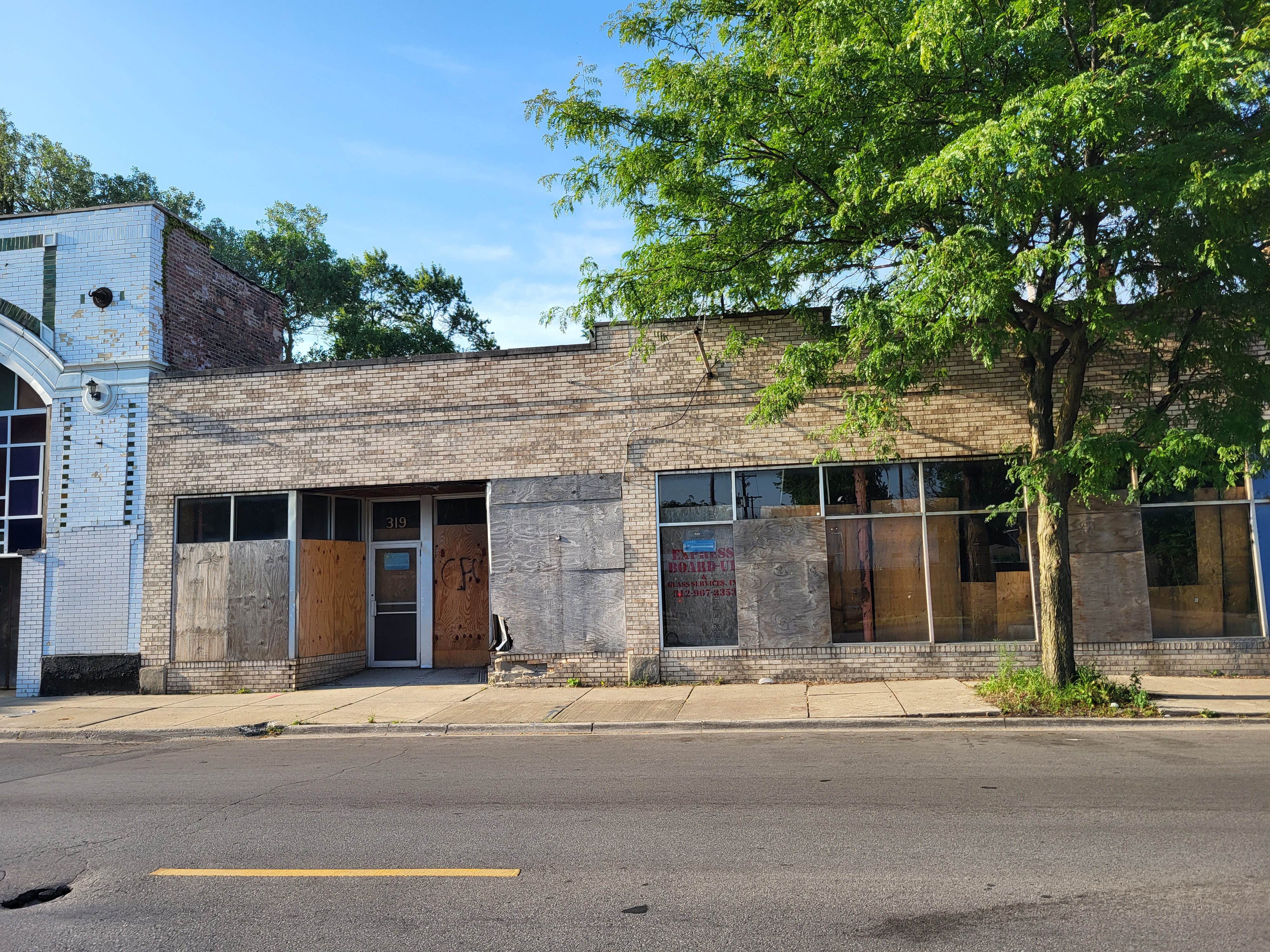 319 E 69th St photo