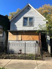 808 S KEDVALE AVE