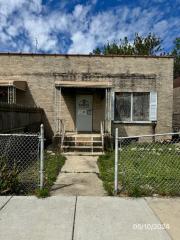 320 N LAMON AVE