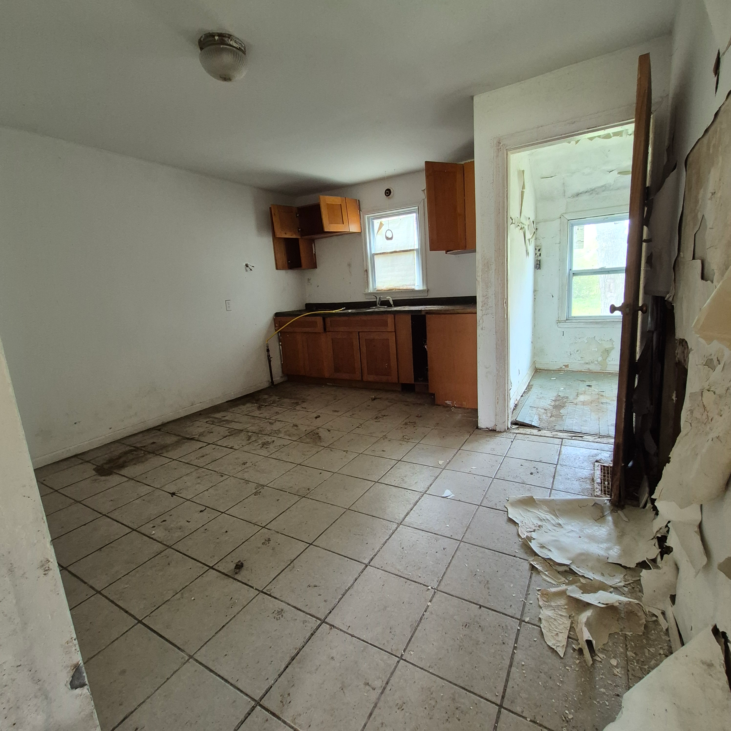 14768 Lincoln Ave photo