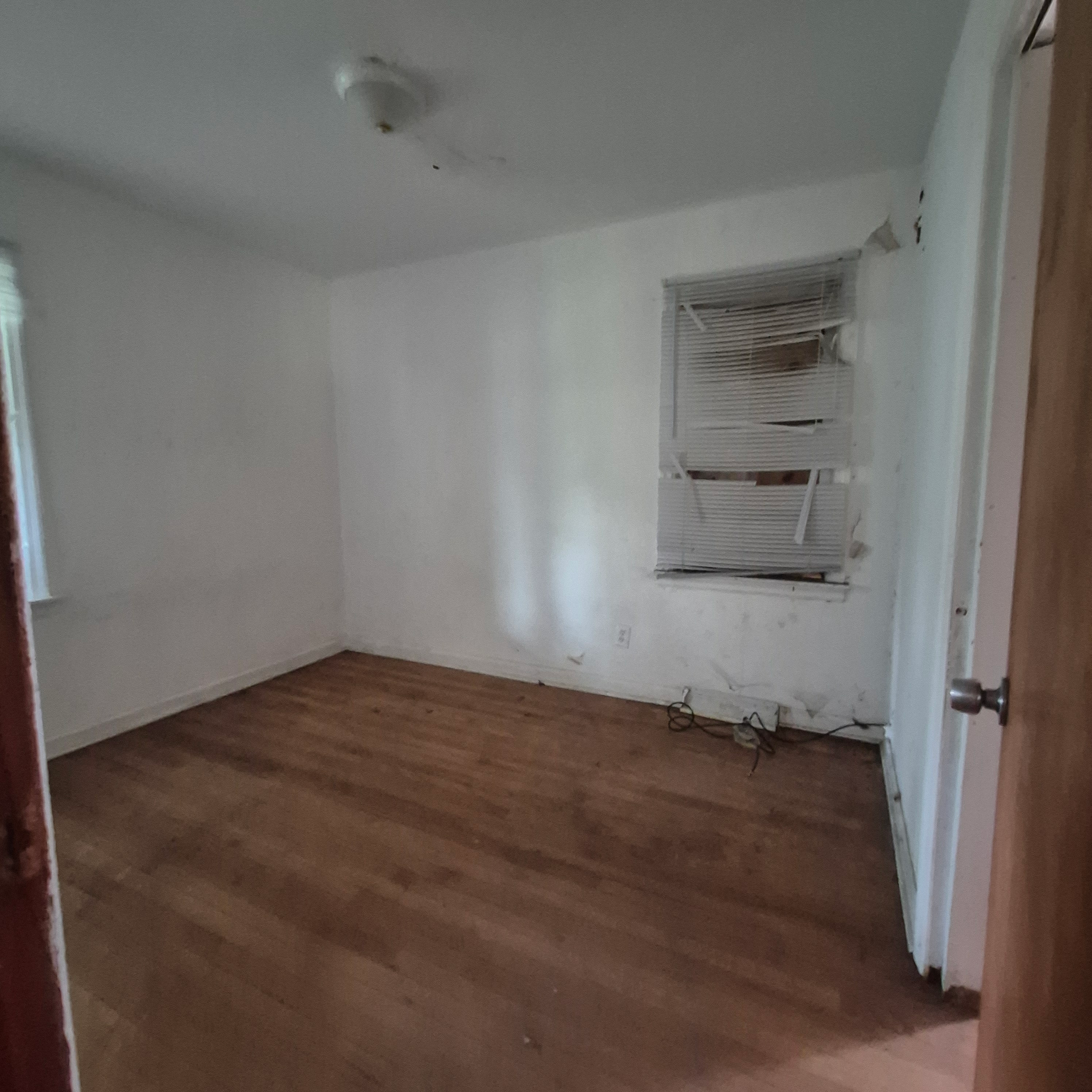 14768 Lincoln Ave photo