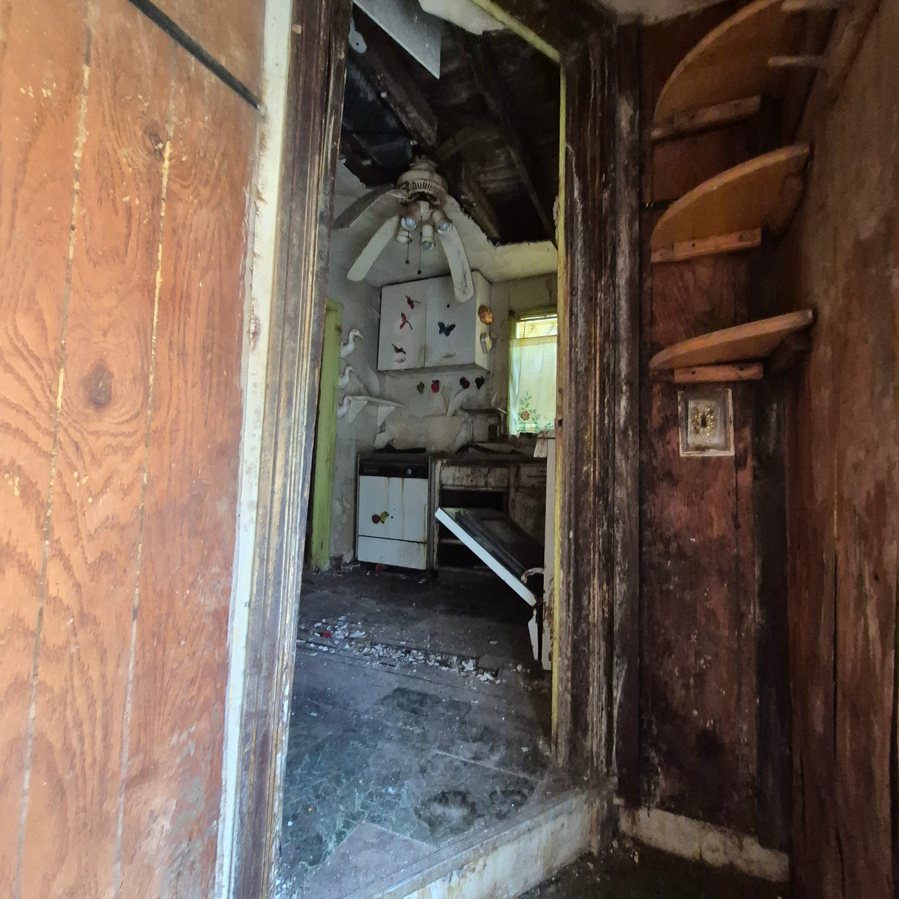 9748 S Hoxie Ave photo