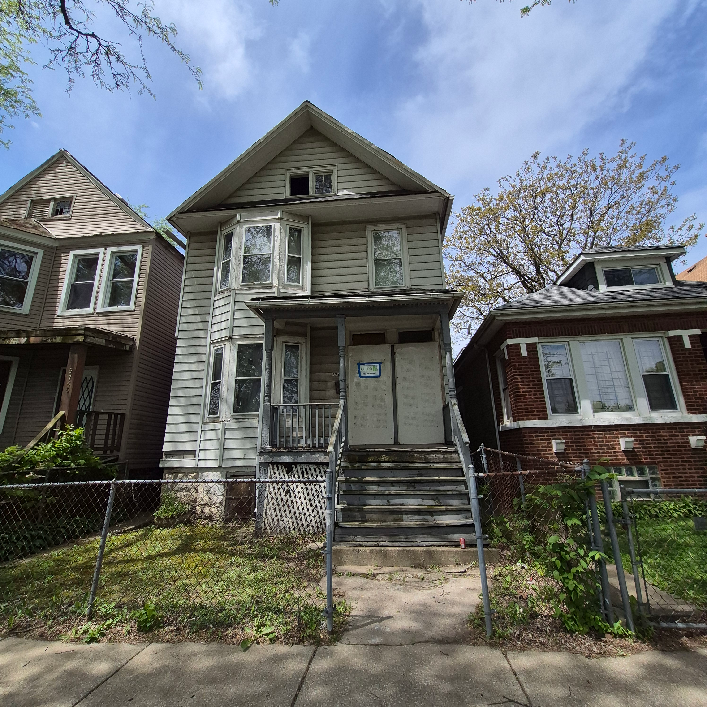 5748 S MARSHFIELD AVE
