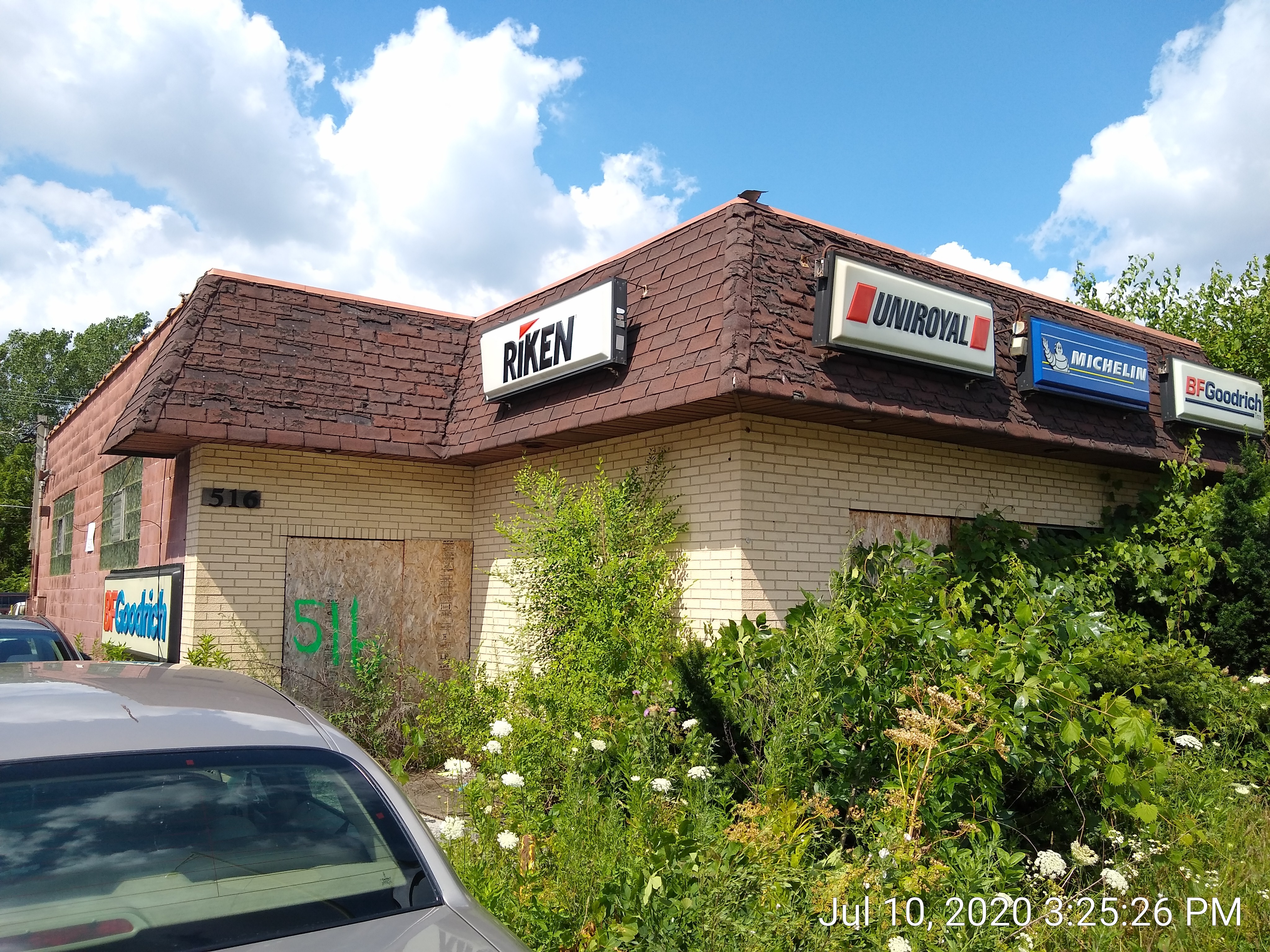 516 Sibley Blvd photo