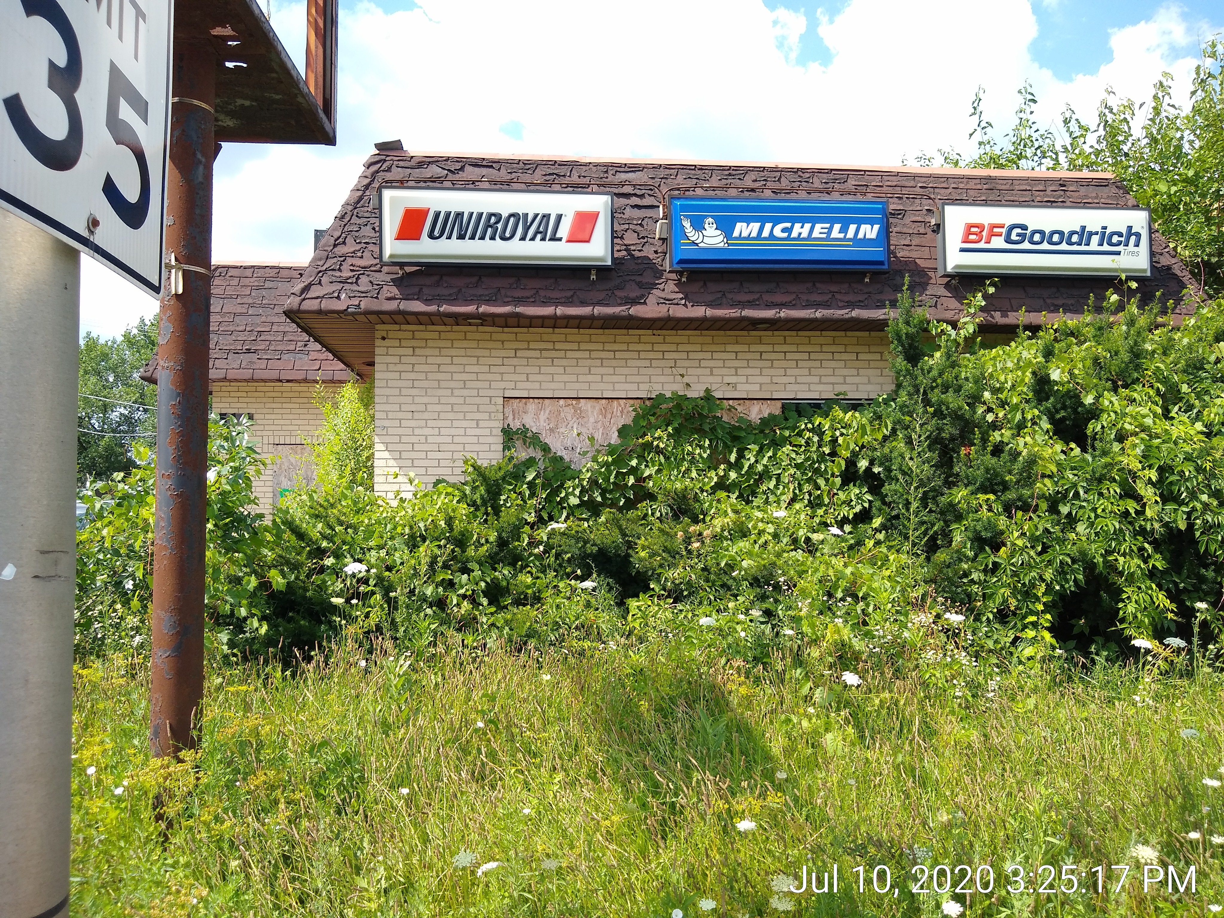516 Sibley Blvd photo